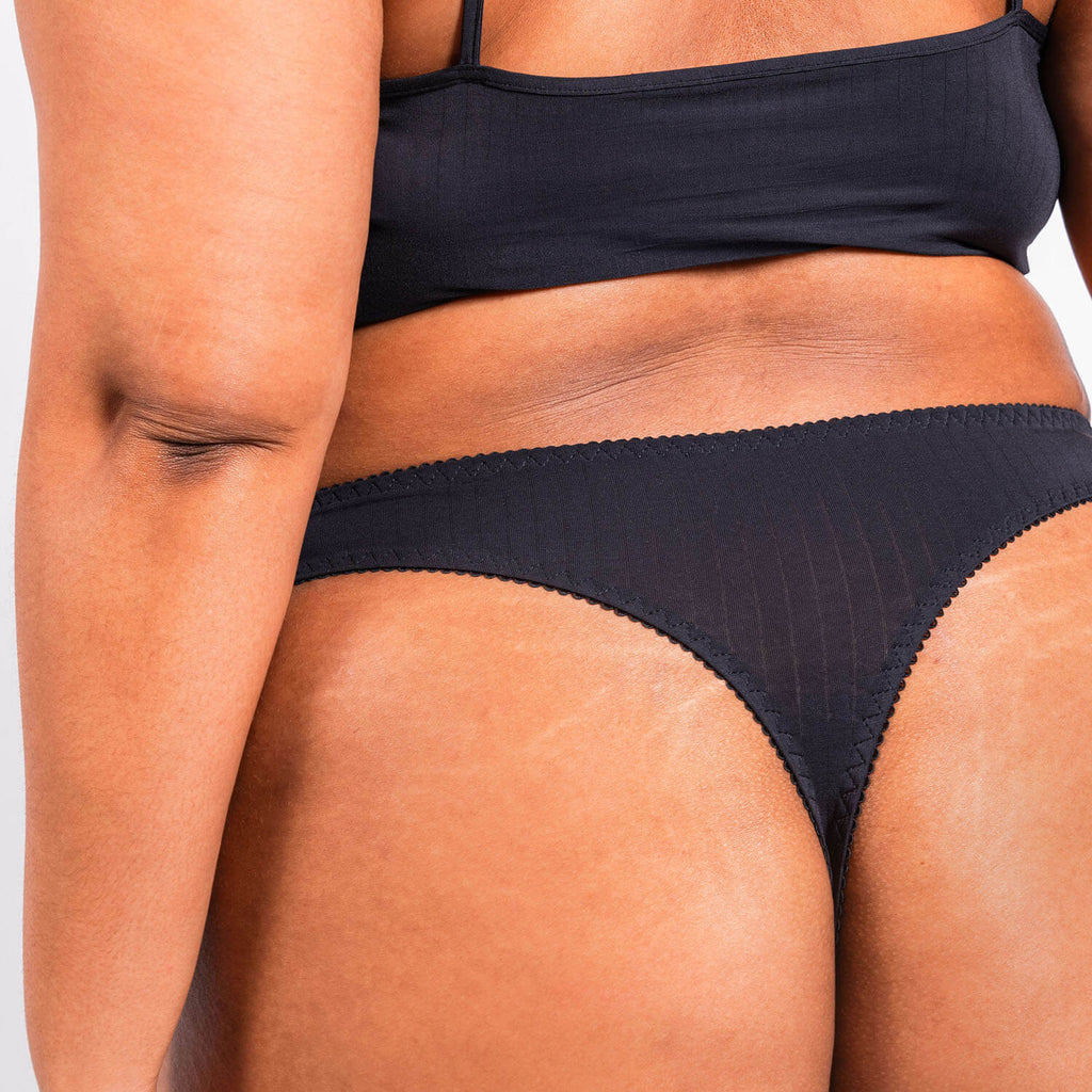 Womens Thongs (color - Black)